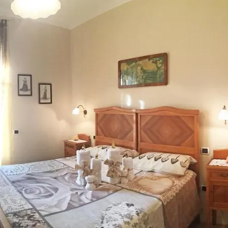 il Roseto holidays Castelnuovo del Garda Esterno foto
